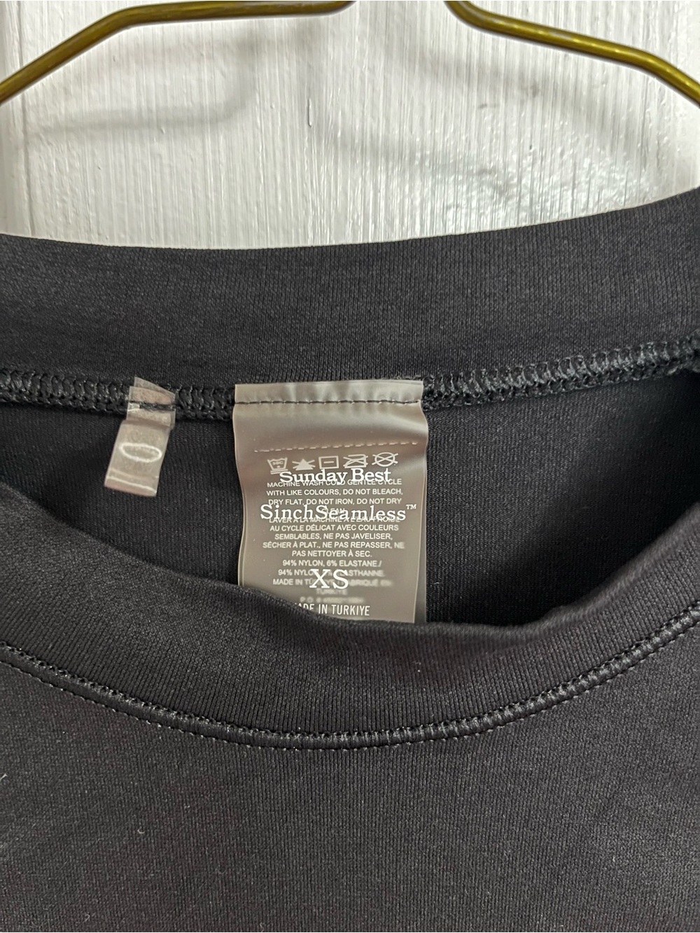 Aritzia Sunday Best Black Long Sleeve ‘SinchSeamless’ SIZE XS - Picture 3 of 4